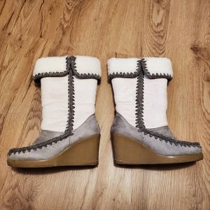 American Eagle White Magnolia Wedge Boots Size 5.5